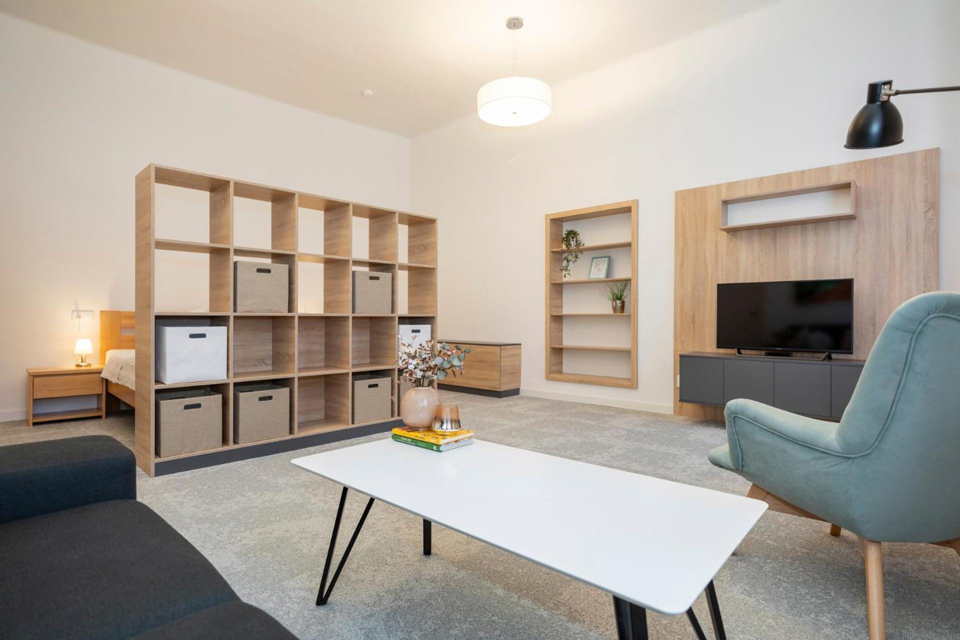 Alure Residences 10 - 24H Self Check-In & Private Parking Next To The Apartment Building Included, City Center Right On Snp Square In A Quiet Passage, New Building, Best Deal In Town بانْشكا بيشتريتْسا المظهر الخارجي الصورة