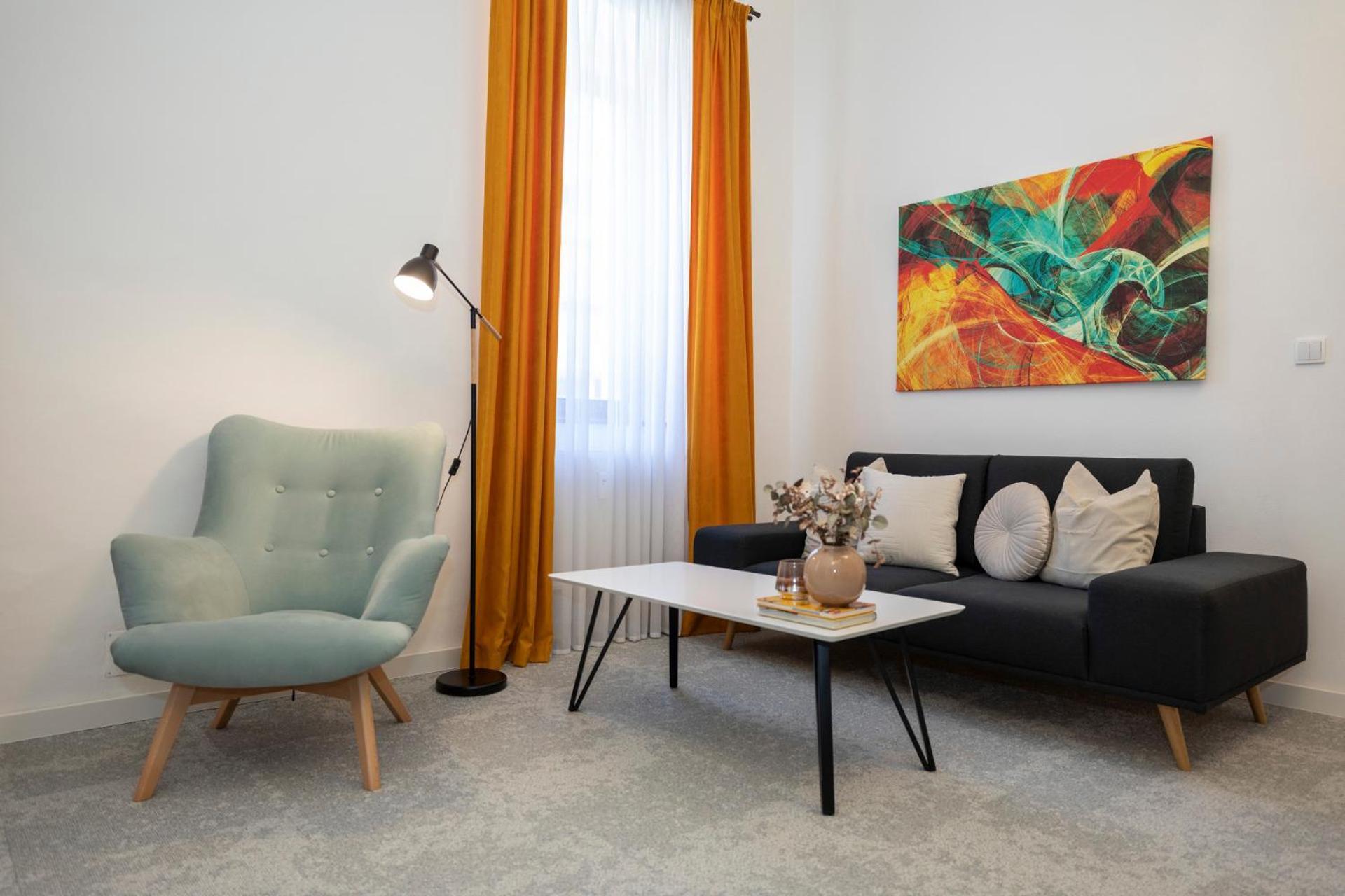 Alure Residences 10 - 24H Self Check-In & Private Parking Next To The Apartment Building Included, City Center Right On Snp Square In A Quiet Passage, New Building, Best Deal In Town بانْشكا بيشتريتْسا المظهر الخارجي الصورة